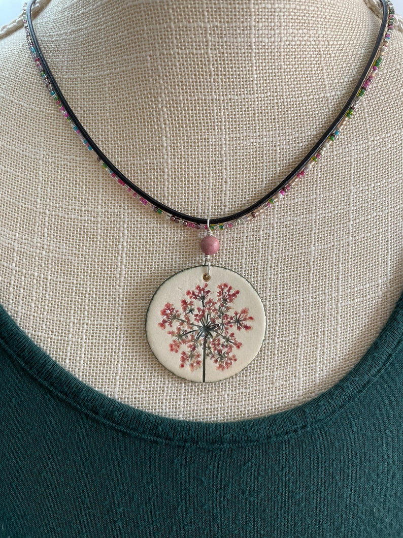 Pink Queen Anne's Lace Pendant on Beaded Necklace, Floral Necklace, Pressed Flower Jewelry, Wild Flower Necklace image 2
