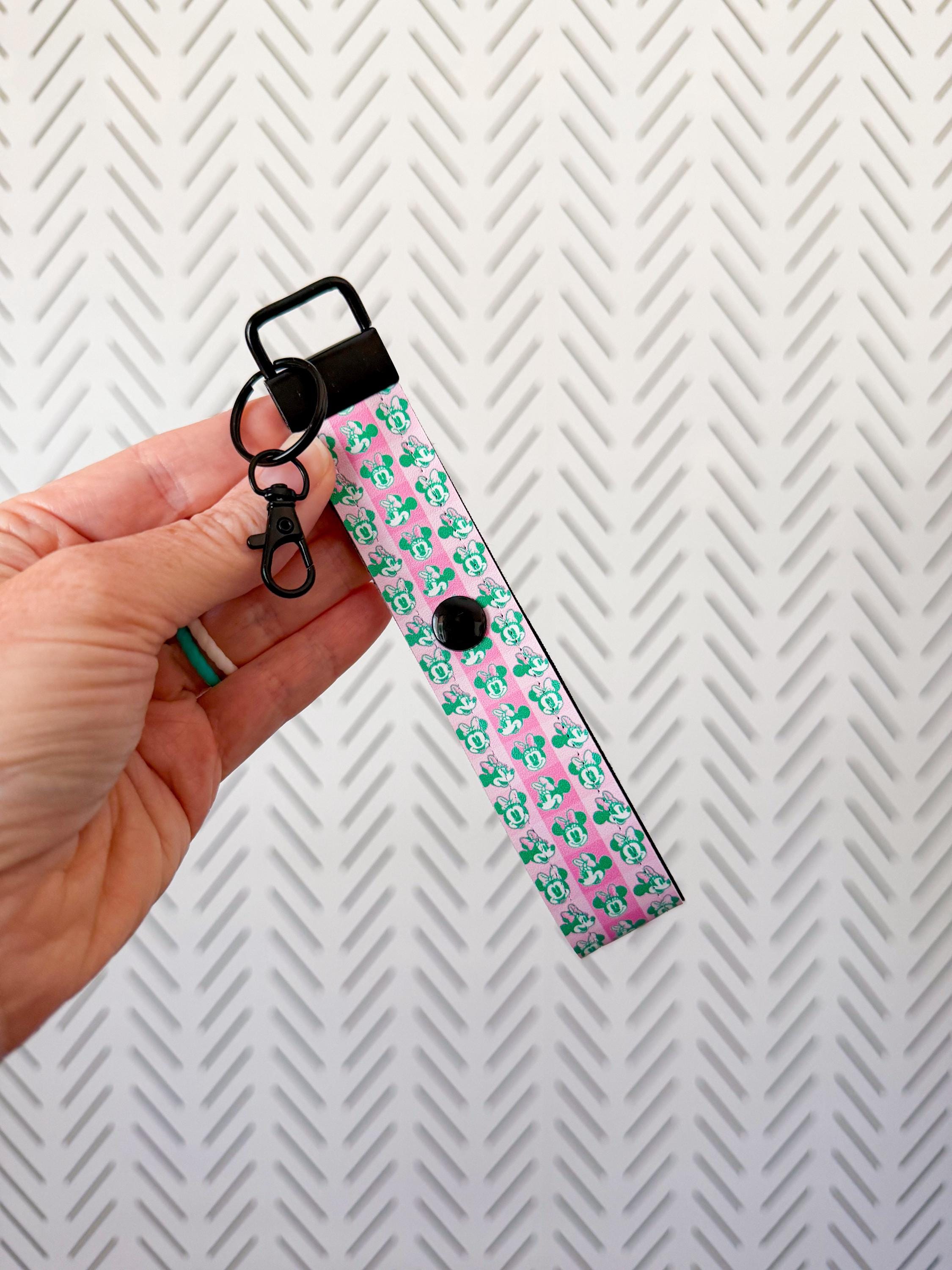 Vans Checkered Keychain - Etsy