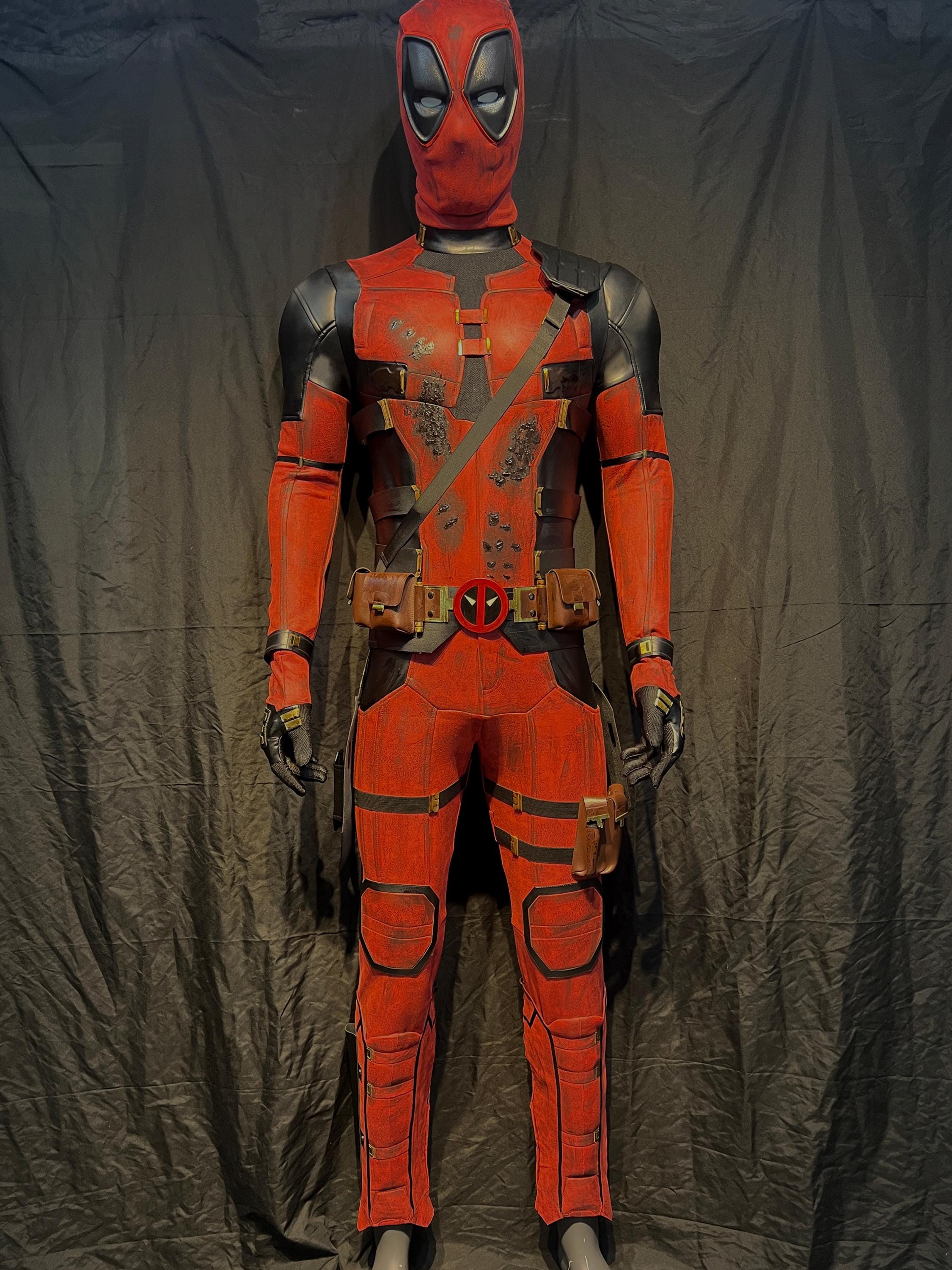 Deadpool costume - Etsy 日本