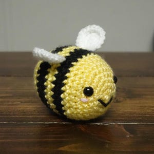 Chunky Bee Crochet Pattern---Easy Crochet Pattern