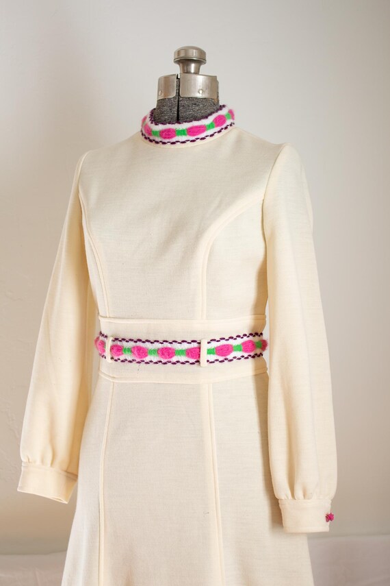 Vintage 1970s Size S A-line Mini Sweater Dress by Act I New York: Colorful  Yarn Embroidery, Long Sleeves With Carved Rose Buttons - Etsy Israel