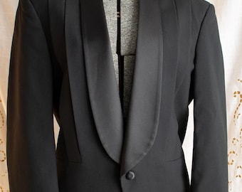 Vintage 90s 23 Night for Michael Jordan cropped black tuxedo jacket with purple lining, mens size small