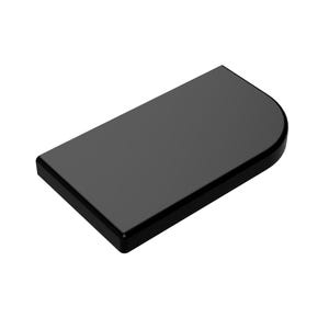 Könnte beinhalten: Ein glänzend schwarzes, rechteckiges Objekt mit einer abgerundeten Ecke. Das Objekt hat eine glatte, reflektierende Oberfläche und einen dunklen Rand. Das Design ist minimalistisch und modern, mit einem sauberen, aufgeräumten Aussehen.