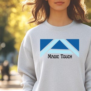 Sudadera unisex con cuello redondo Magic Touch Heavy Blend™: un regalo acogedor y elegante para uso informal, ropa urbana de moda, cumpleaños y festividades