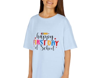Glücklicher erster Tag der Schule Kinder T-Shirt, perfekt für Schulanfang, Kinderbekleidung, Kinder Baumwoll T-Shirt, lustiges Schule Shirt, Geburtstagsgeschenk