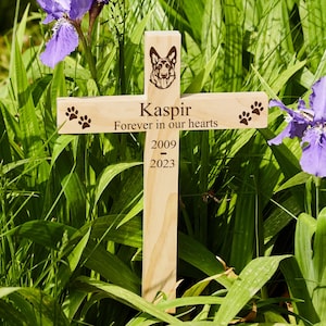 Custom Memorial Cross with Pet Name,Personalized Wood Pet Grave Marker,Dog Loss Gifts,Custom Engraved Cross,Pet Sympathy Plaque Garden Decor