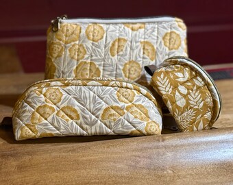 Quilted makeup bag; Handmade makeup bag; Cosmetic bag; Travel makeup bag; Zipper pouch; Toiletry bag; Small bag; Makeup pouch; Quilted pouch