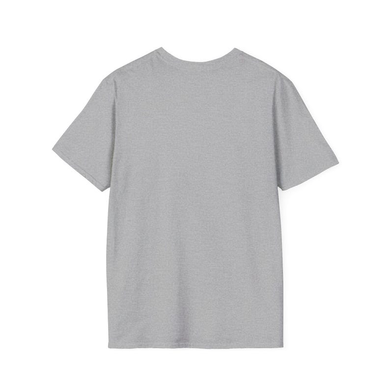 Camiseta gráfica inspirada en Fourth Wing / Camiseta de recuerdo del Colegio de Guerra Basgiath / Regalo único para jinetes de dragones / Póster de viaje literario unisex imagen 8