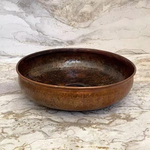 Lavabo en cuivre martelé de ferme, Lavabo-vasque rond fait main pour salle de bain, Vasque à poser en cuivre rustique