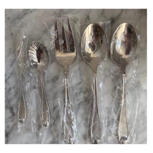 Oneida Garnet 18/10 Stainless Steel 5 Piece Hostess Serving Set Glossy Ridged