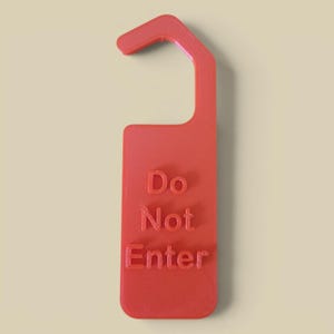 Do Not Enter Door Hanger Sign – Privacy Door Sign for Office, Bedroom, Dorm, Work, Studio – No Entry Warning Sign for Doorknob