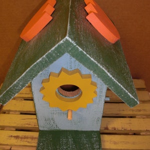 Birdhouse Sunshine & Tulips image 10