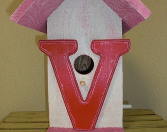 Birdhouse - V - Valentine