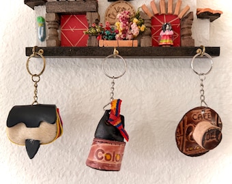 Handcrafted Colombian Keychain Sombrero Carriel Mochila- Unique Artisan Design