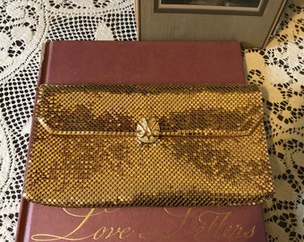 Vintage 70s Gold Metal Mesh Whiting DAvis Ladies Evening Clutch Purse Bag Holiday Gift for Her