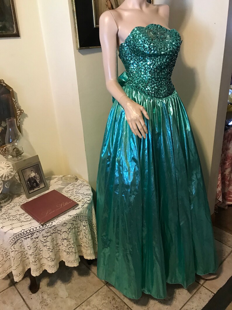 mike benet gowns