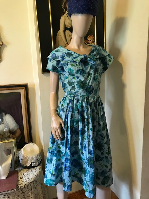 Vintage 50s Darling Blue Floral Cotton Full Skirt… - image 2