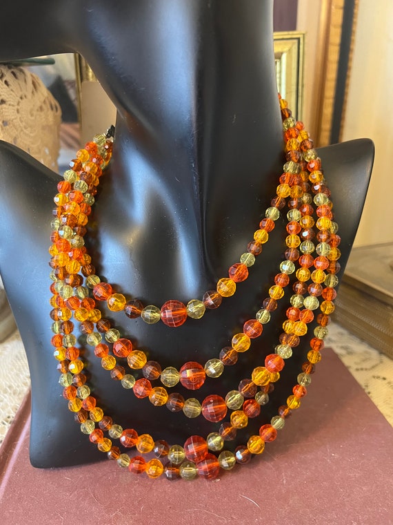 Vintage 50s Timeless Elegant Five Strand Orange Gr