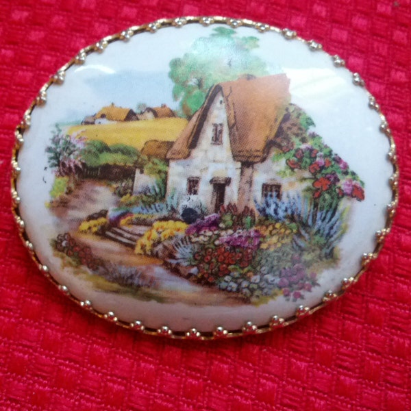 Vintage Cottage Floral Scene Ladies Cameo Brooch Pin