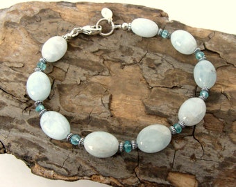 Handmade Aquamarine Bracelet: Sterling Silver Apatite Accent, 7.5 Inch