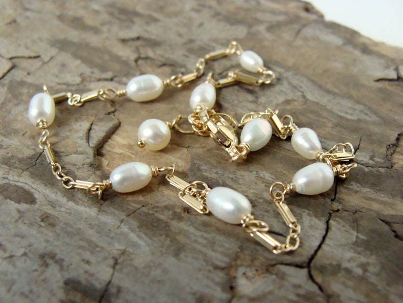 Dainty Gold Pearl Anklet Genuine White Oval Pearls 14kt Etsy