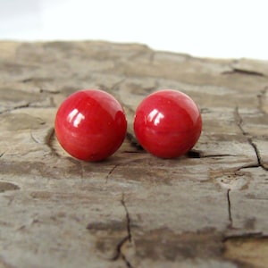 Pendientes de coral, grandes pendientes de coral rojo de 10 mm, hechos a mano, grandes carteras, plata de ley, Let Loose Jewelry, menos de 30, listos para enviar