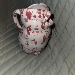 VTG BYBEE Kentucky Pottery Bird Chick  Figure Creamer Pitcher Red Spongeware