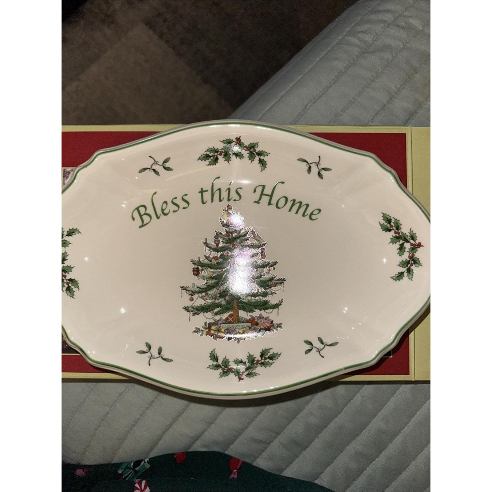Kerstboom theelichthouder creme 9x9xH16cm - Het is Tijd voor Lifestyle Kerstboom theelichthouder creme 9x9xH16cm - Het is Tijd voor Lifestyle