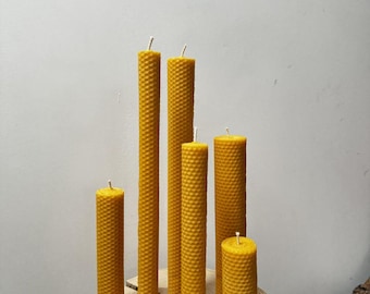 Rent bivaxljus med naturlig honungsdoft. Miljövänligt och giftfritt. Handgjort med kärlek.
