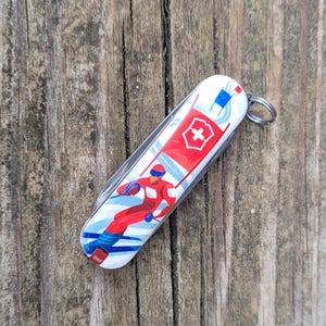 Pre-owned Limited Edition Victorinox Swiss Army Knives Classic SD 2020 – Ski Race Victorinox Classic Swiss Army Knife, Rare Find Collectable