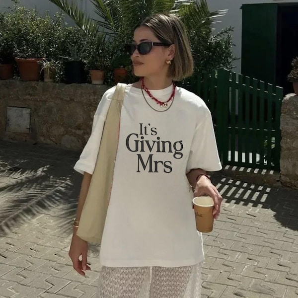 T-shirt Madame qui donne envie - T-shirt Future mariée | Haut de fiançailles | Ensemble EVJF, coton doux