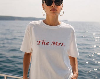 Camiseta "Mrs.", Camiseta para recién casada, Conjunto para luna de miel, Esposa recién casada, Regalo de boda, Estilo nupcial