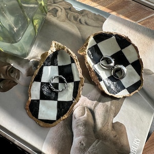 Black & White Checkered Oyster Shell Trinket Dish, Oyster Shell Ring Dish, Birthday Gift, Wedding Gift, Bridesmaids Gift, Unique Gift