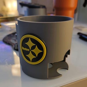 Magnetic ABS cupholders