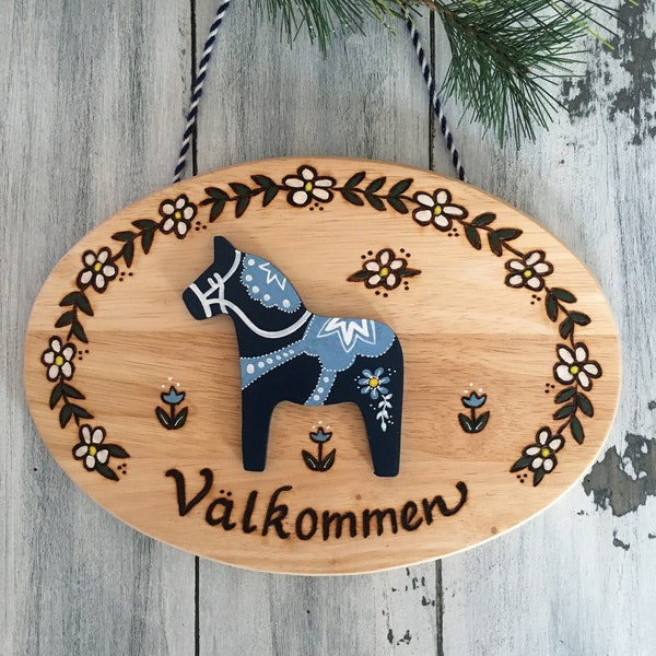 Swedish Welcome Sign, Dala Horse, Swedish Sign, Swedish Gifts, Swedish Decor, Välkommen Sign, Gift for Swedish Friend, Swedish Family sign