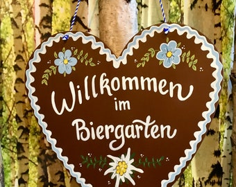 WILLKOMMEN SIGN, Large 9- inch, German Sign, German Door Hanger, Gingerbread Heart, Bavarian Gifts, German Gifts, German Door Hanger Sign