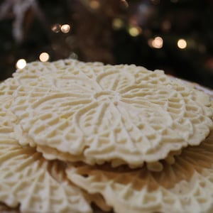 12 Pizzelle Italian Cookies | Italian Waffle Cookies | Authentic Artisanal Pizzelle Cookies Made From Scratch | Made with Love | Handcrafted
