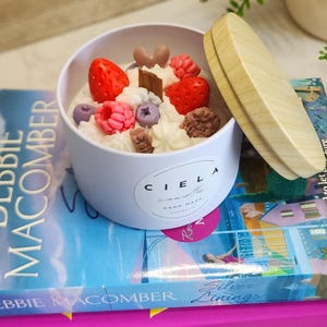 Fruity Candle Tin – Handmade Soy Wax Candle | Tropical & Citrus Scents | Travel-Friendly Aromatherapy Decorative Gift | Cute Scented Gift