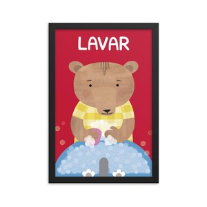 Washing Bear Framed Art Print - Spanish
