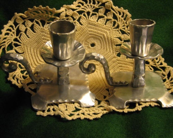 Vintage Pair Everlast Hand Aluminum Candle Holders Hammered