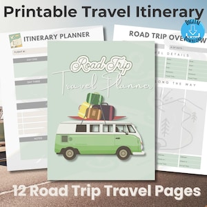 Puede incluir: Planificador de itinerario de viaje imprimible con 12 páginas. La portada presenta una camioneta vintage verde con equipaje en la parte superior y el texto "Road Trip Travel Planner".