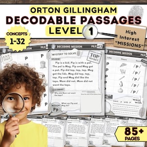 Puede incluir: Materiales educativos para la instrucción de lectura Orton Gillingham. La imagen muestra a un niño con una lupa y varias páginas con texto e ilustraciones. El texto incluye "Decodable Passages Level 1". Los materiales cubren los conceptos 1-32 y tienen 85+ páginas.