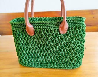 Crocheted handbag with eco-leather handles