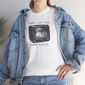 Retro TV Graphic Tee, 80s Nostalgia, Unisex Streetwear image 9