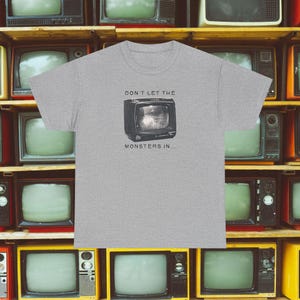 Retro TV Graphic Tee, 80s Nostalgia, Unisex Streetwear image 6