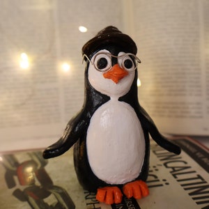 Ceramic Penguin Figurine with Glasses, Unique Animal Figurine, Collectible Ceramic Sculpture, Custom Ceramic Decor, Art Deco Penguin
