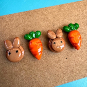 Juego de imanes de arcilla para nevera con forma de zanahoria y conejo en miniatura / Regalo para amantes de los conejos / Decoración de cocina deliciosa / Imanes de verduras únicos kawaii