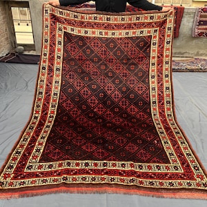 Tapis tribal afghan ancien 178 x 244 cm | Tapis en laine Baloutche fait main des années 1940 | Motif Boukhara turkmène | Grand tapis pour salon ou chambre image 1