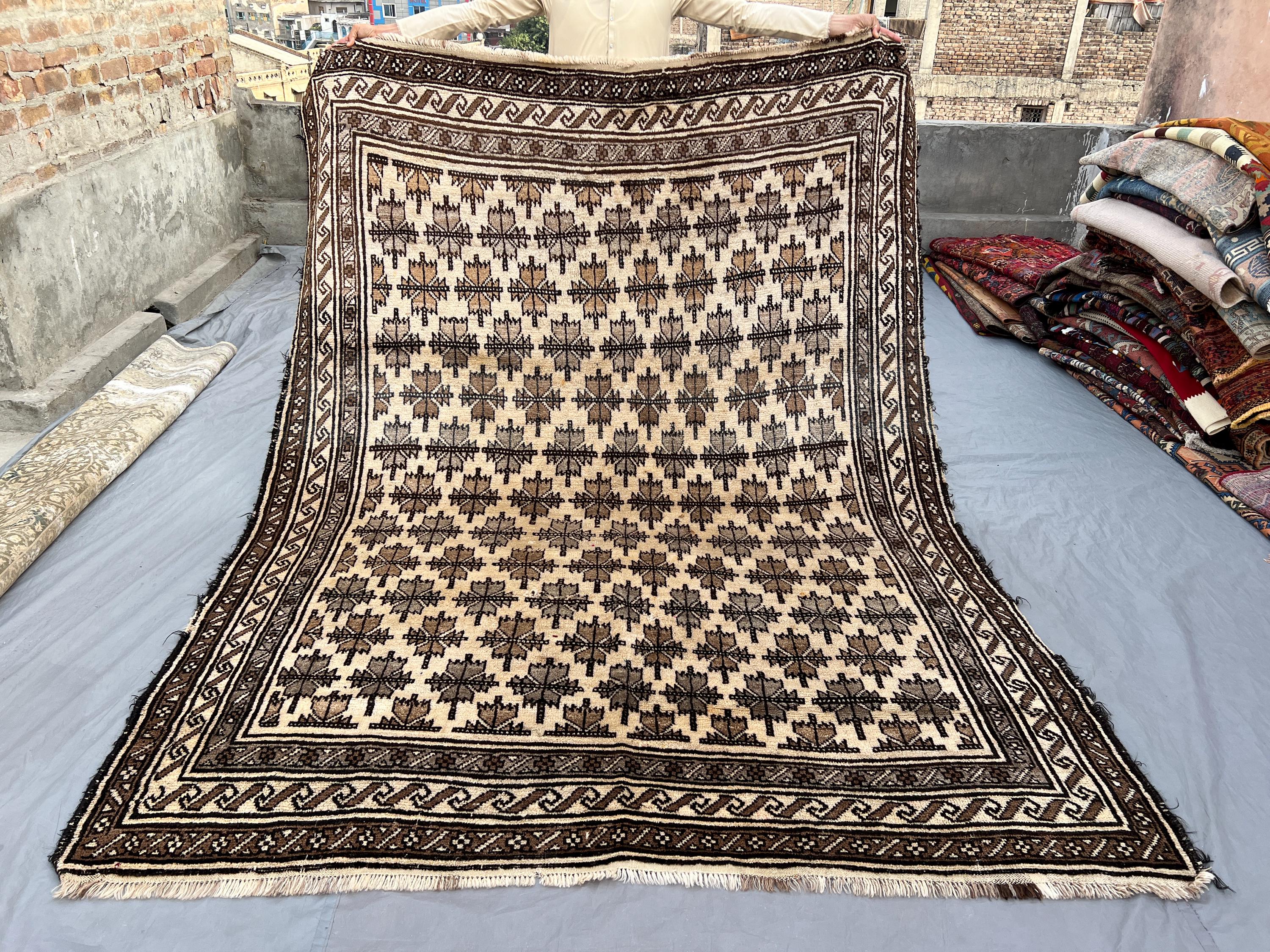 ラグ・カーペット Afghan baluch taimani rug ラグ・カーペット Afghan baluch taimani rug Antique Baluchi Taimani