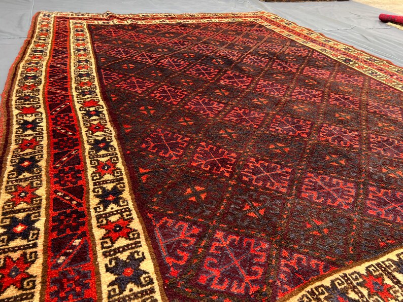 Tapis tribal afghan ancien 178 x 244 cm | Tapis en laine Baloutche fait main des années 1940 | Motif Boukhara turkmène | Grand tapis pour salon ou chambre image 8
